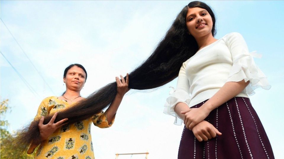 1,90 Meter: Diese Teenagerin hat die längsten Haare der Welt