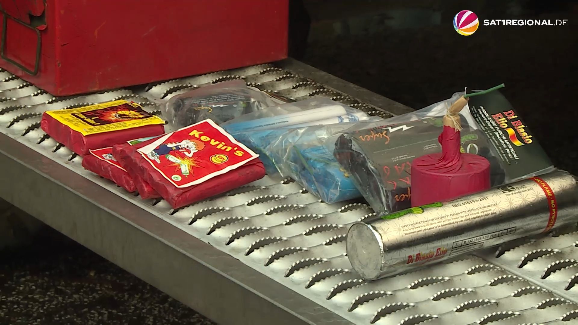 Feuerwehr warnt vor Gefahr durch Böller und Feuerwerkskörper