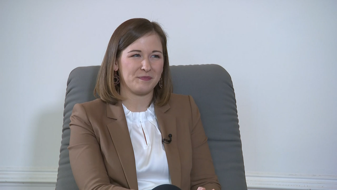 Video: Bauers Pläne für die Integration