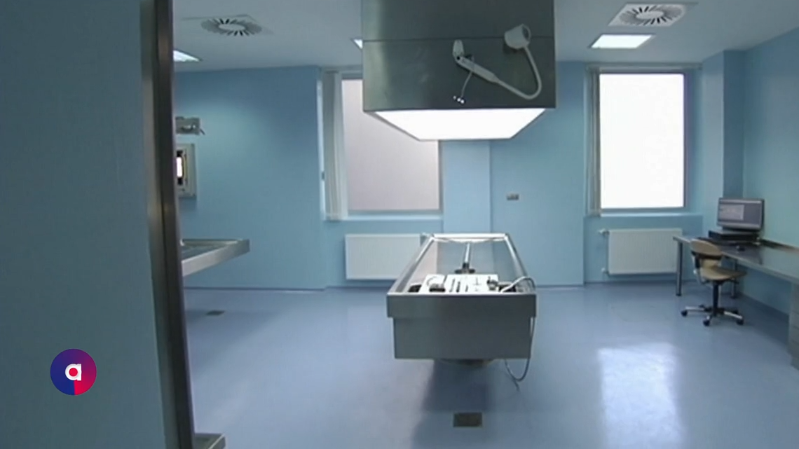 Video: Arbeiten am Limit: Gerichtsmedizin schlägt Alarm